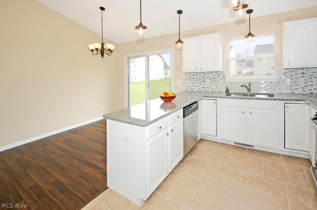 Meadow Lakes 06 - Residential