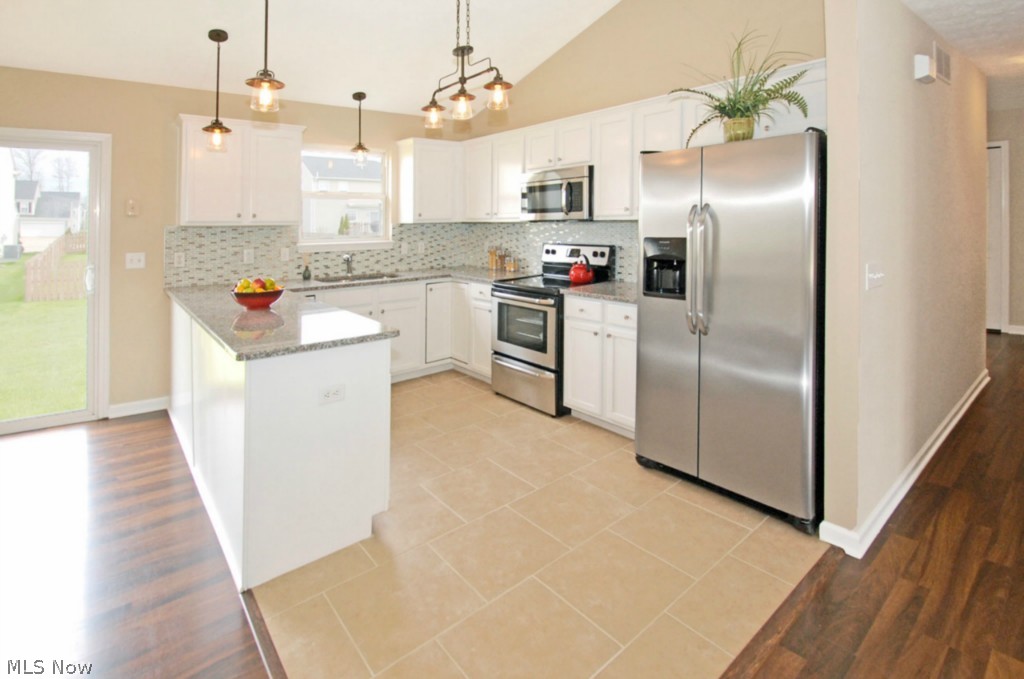 Meadow Lakes 06 - Residential