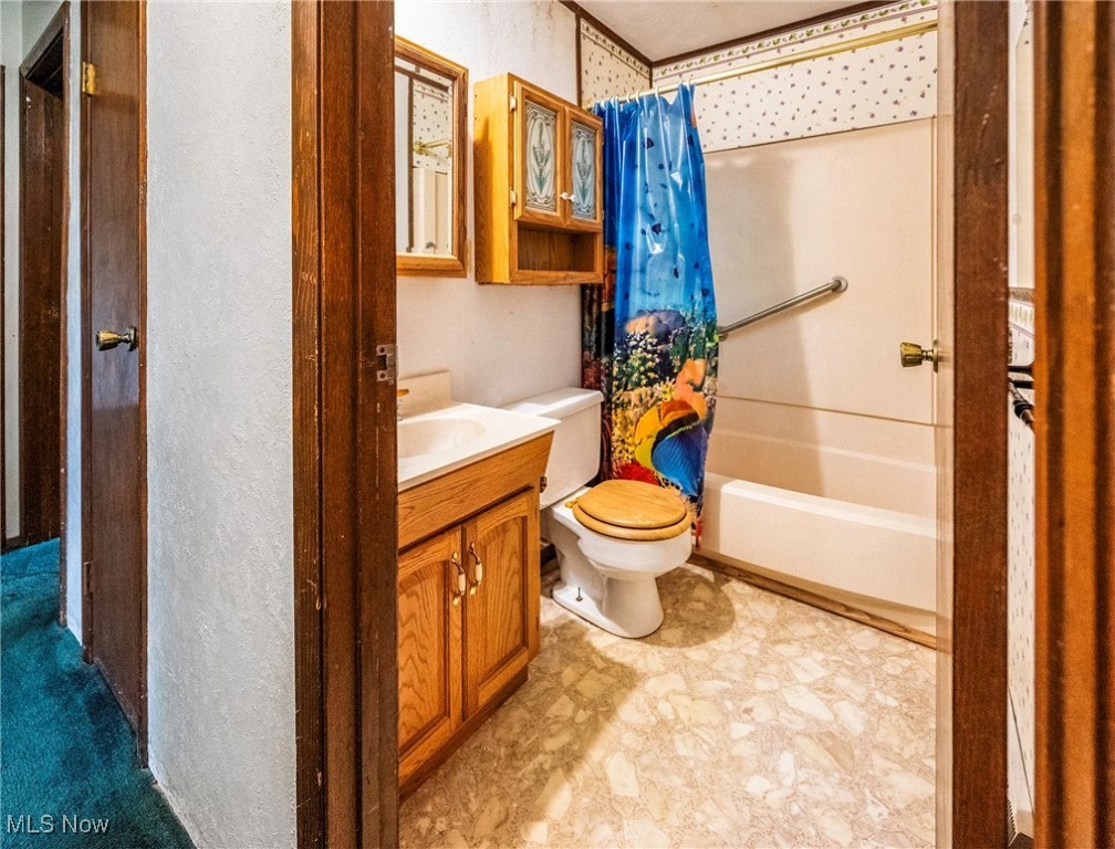 7544 Stoddard Hayes Road, Farmdale, Ohio image 20