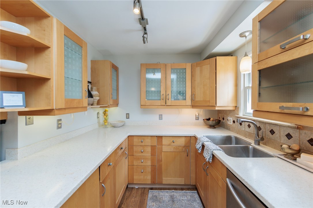 Rapid Transit 09 - Residential