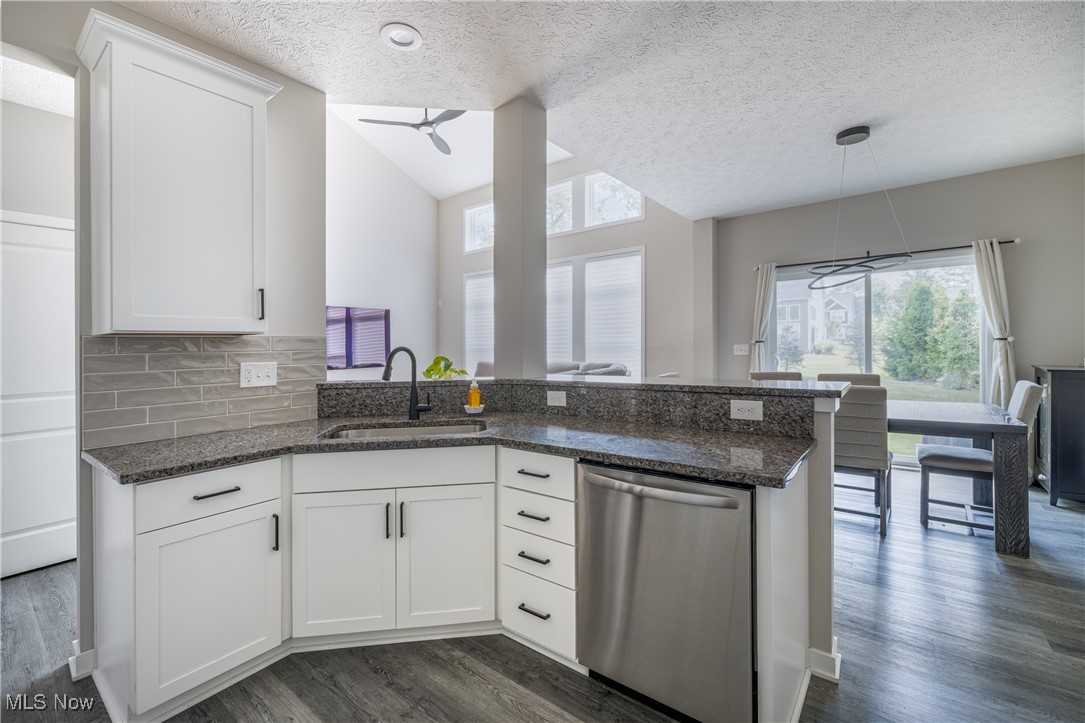 Villas/ City Cntr Sub - Residential