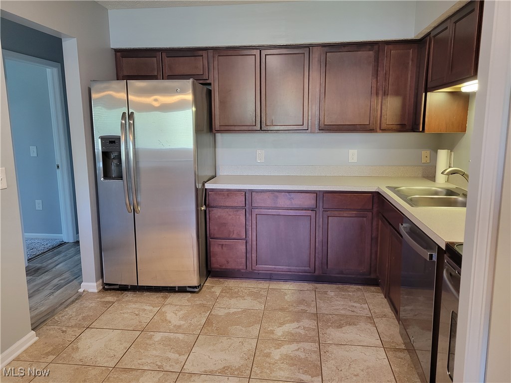 8970 Portage Pointe Drive #7-E, Streetsboro, Ohio image 14