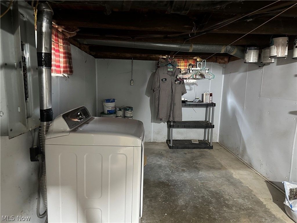 Photo of 519 Main Street, Gratiot, OH 43740 (MLS # 5212695)