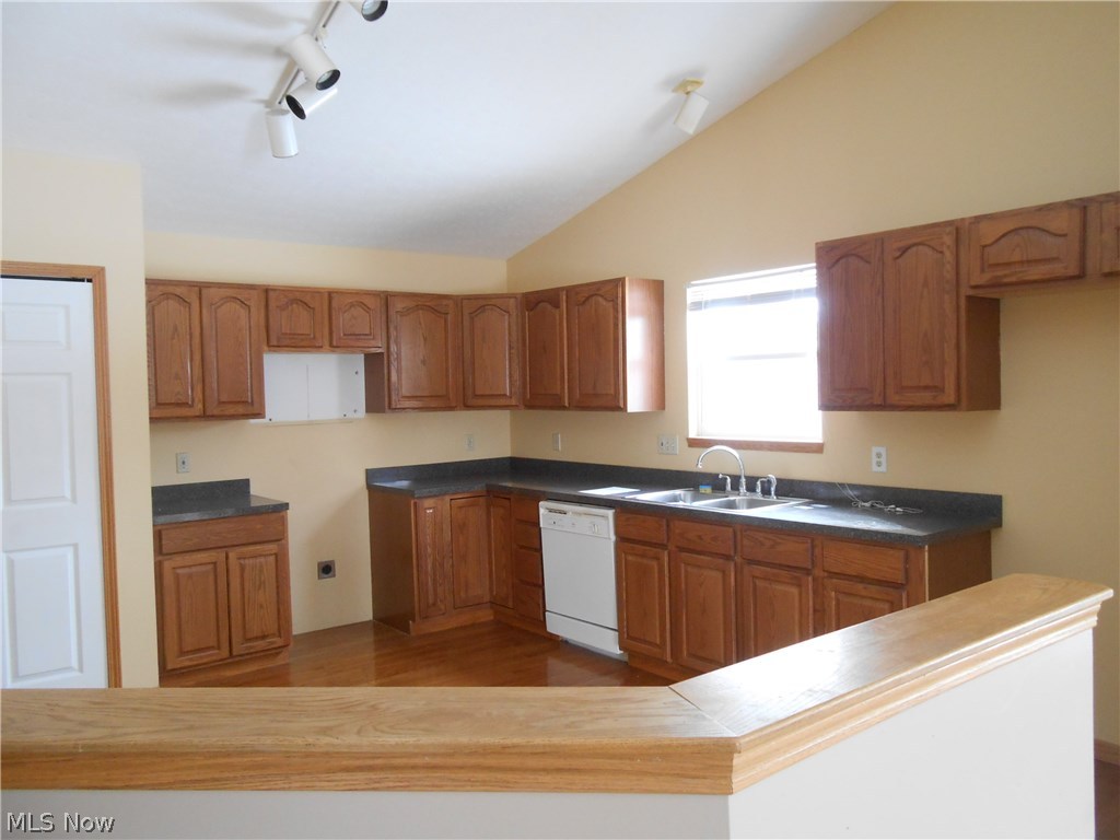 Montville Lakes - Residential