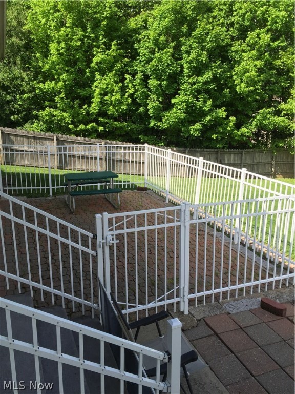 Quail Hollow 10 - Residential