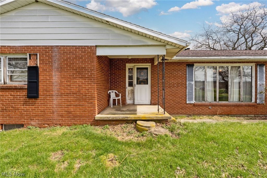 Photo of 2554 Dry Lane Road N, La Rue, OH 43332 (MLS # 5198679)