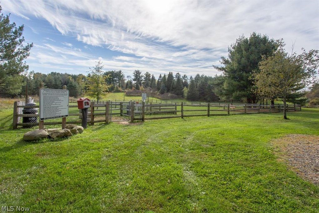 Villas of Meadow View - Residential