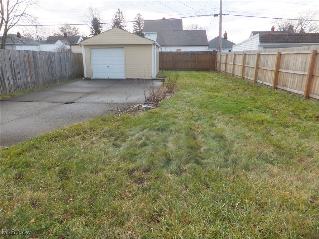 Frst Lawn - Residential