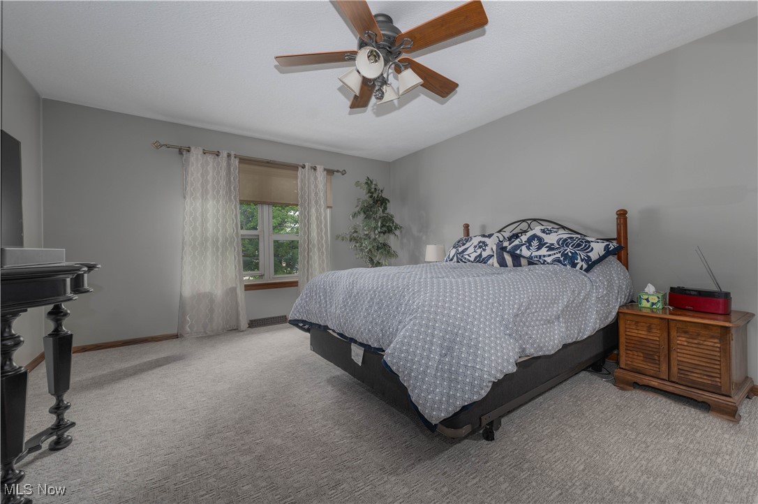 1426 Easthill Square, Canton, Ohio image 11