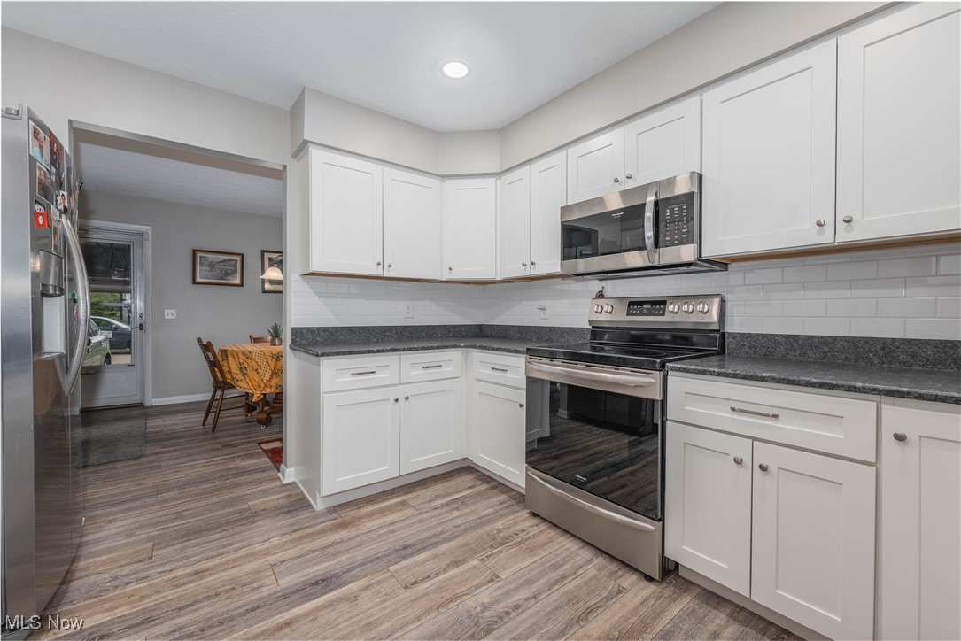 1426 Easthill Square, Canton, Ohio image 7