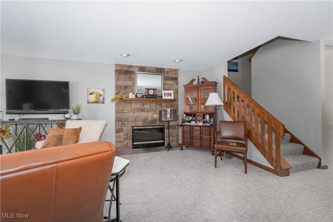1426 Easthill Square, Canton, Ohio image 6