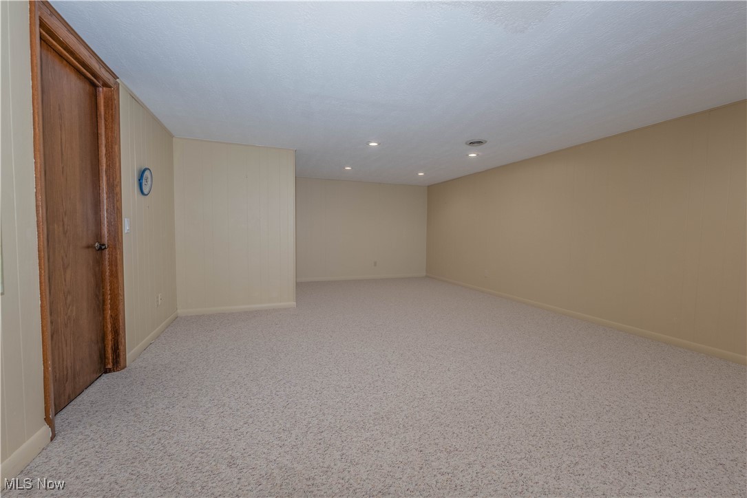 1426 Easthill Square, Canton, Ohio image 16