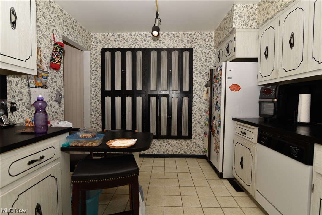 Compass South Condo C - Residential