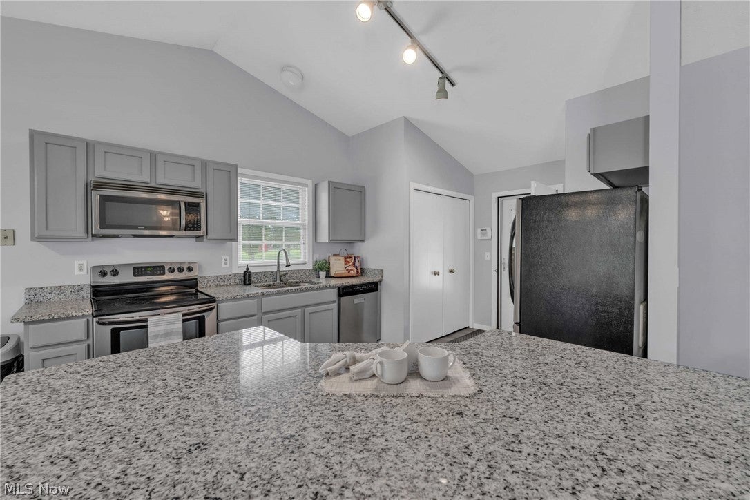 8395 Friendsville Road
