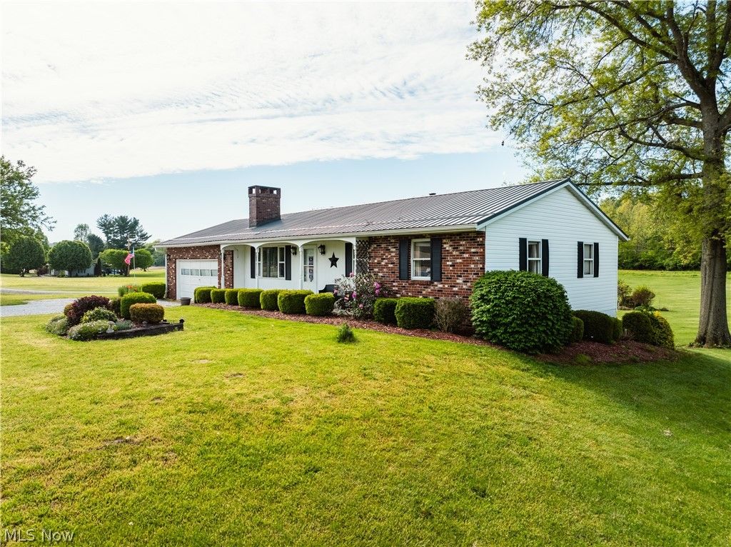 Photo of 41165 US-36, Warsaw, OH 43844 (MLS # 5210877)