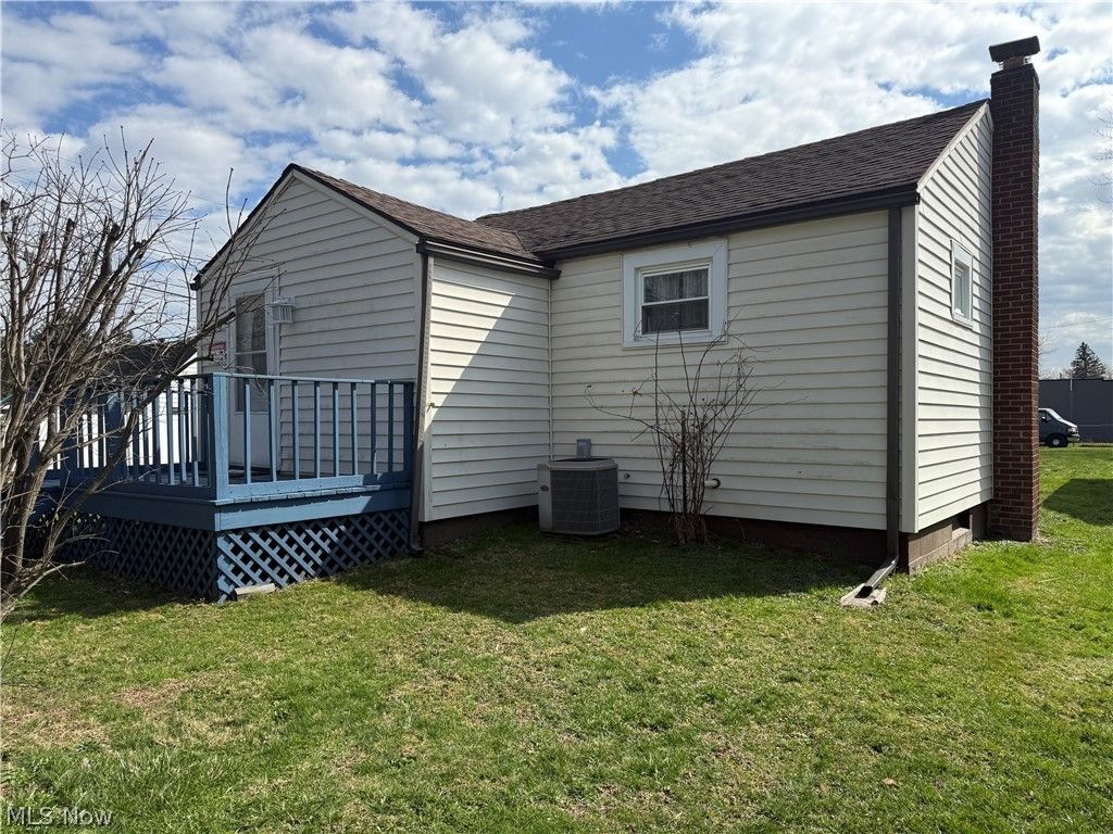 Photo of 3148 26th Street NE, Canton, OH 44705 (MLS # 5194761)