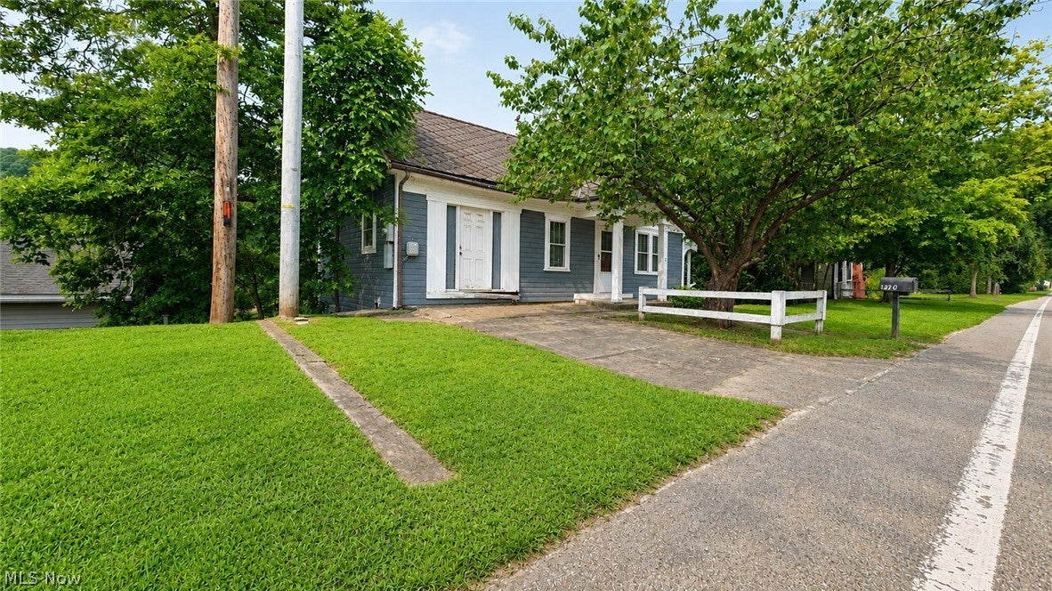 8779 N State Route 60 NW