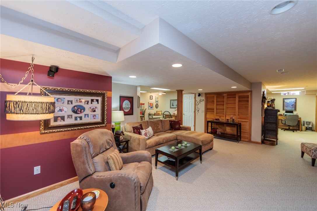 5420 Riverview Drive, North Royalton, Ohio image 33