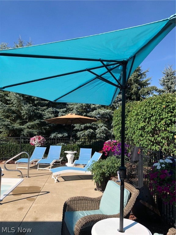 Saint James Place 07 - Residential