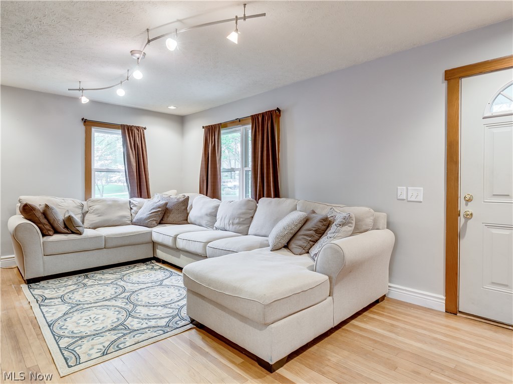 Diehls Hilltop - Residential