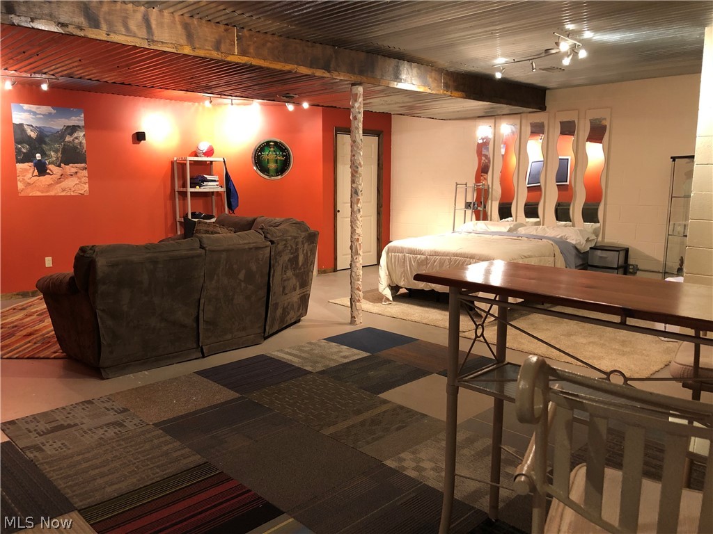 Crestview Estates - Residential