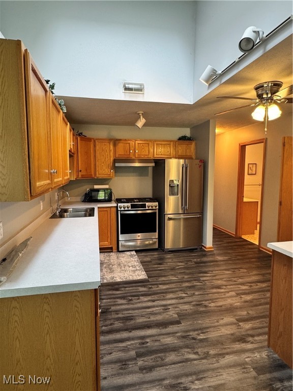 Brambly Hedge Knoll Condo - Residential