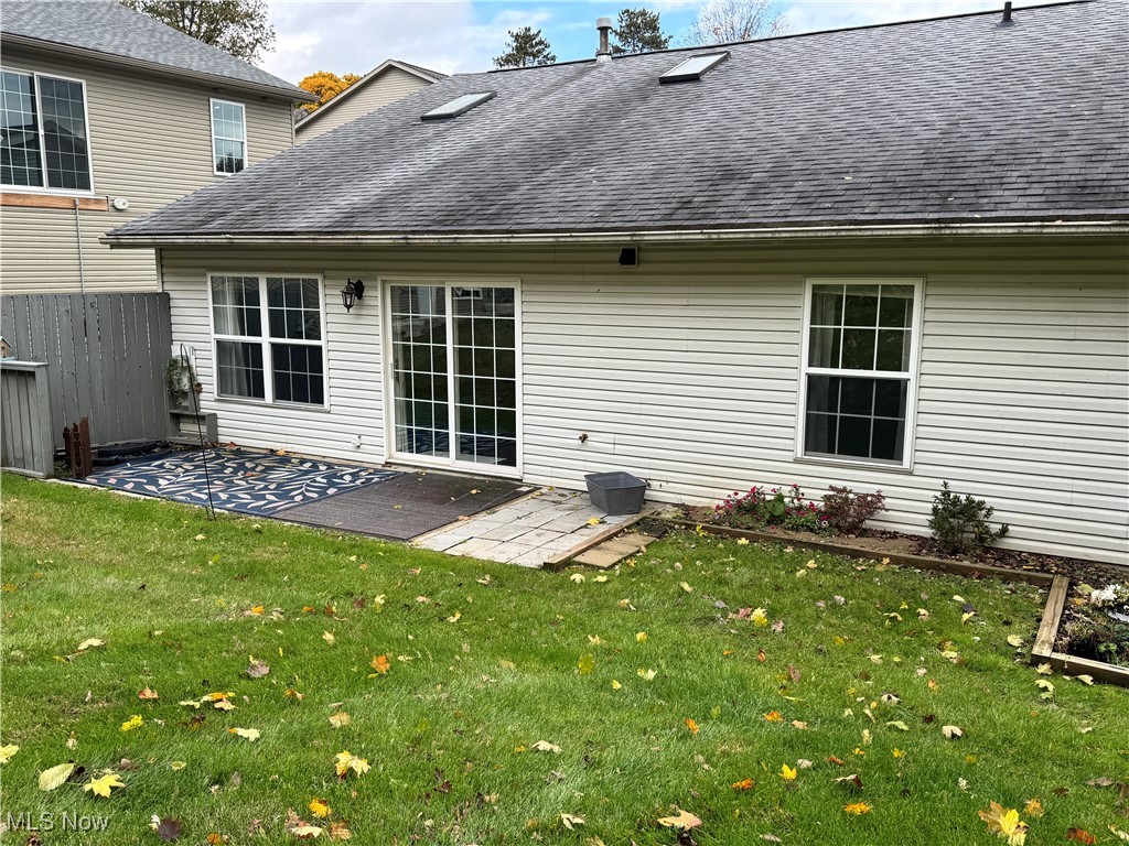 Brambly Hedge Knoll Condo - Residential