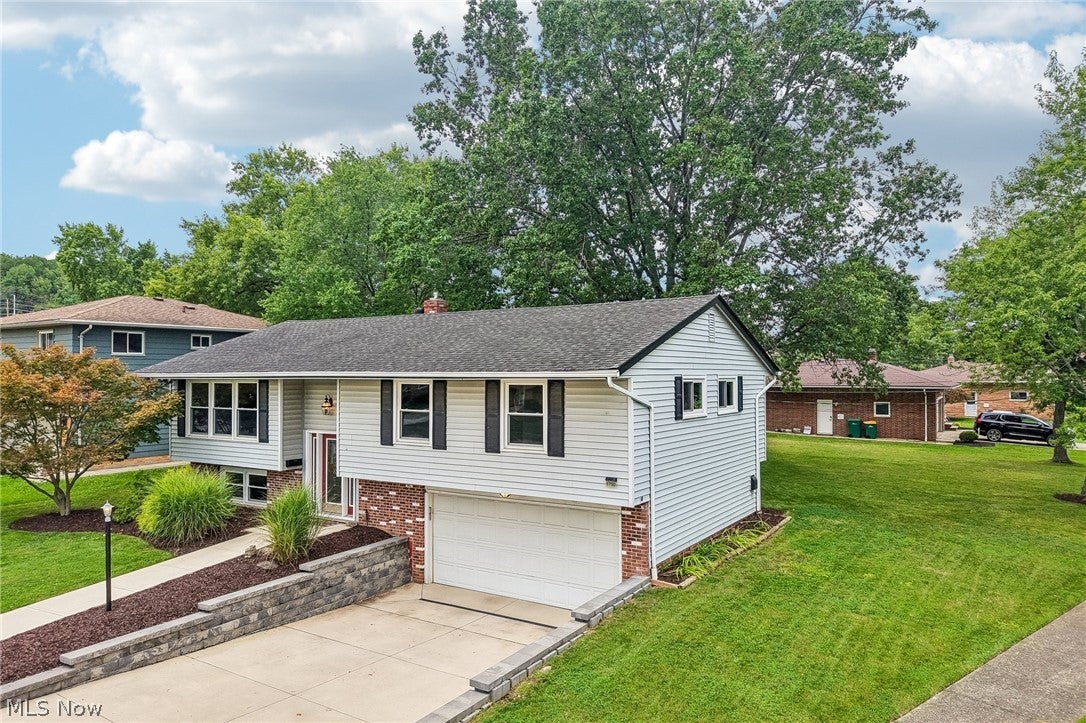 5750 Skyline Drive