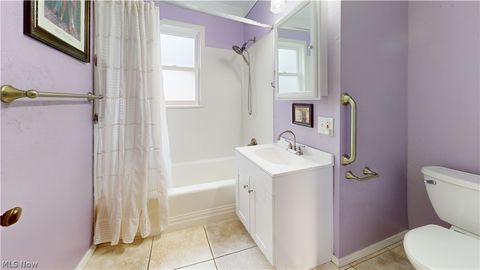 Tiny photo for 711 Victoria Avenue Ave, Williamstown, WV 26187 (MLS # 5202653)