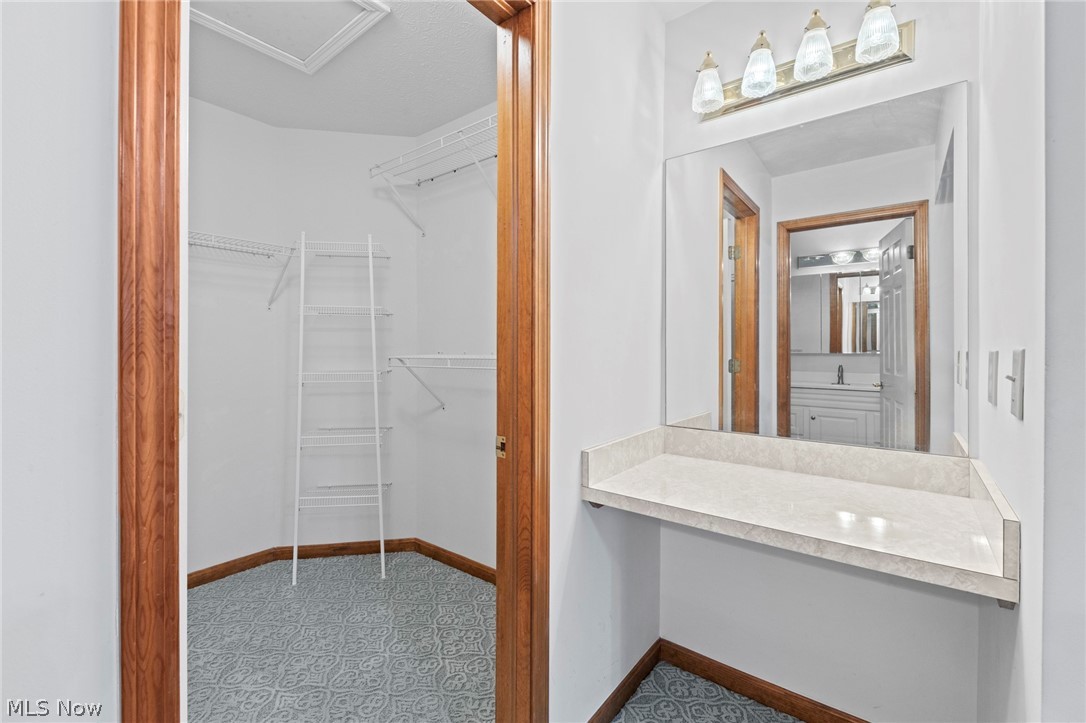 Cinnamon Woods Condo - Residential