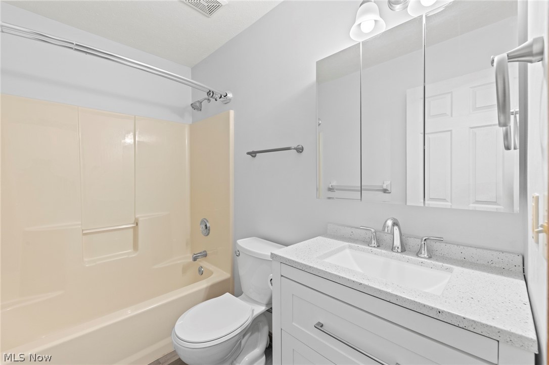 Cinnamon Woods Condo - Residential