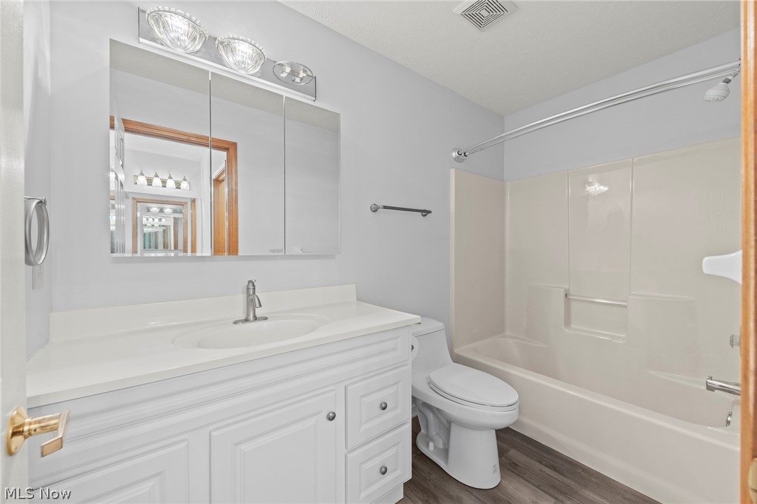 Cinnamon Woods Condo - Residential