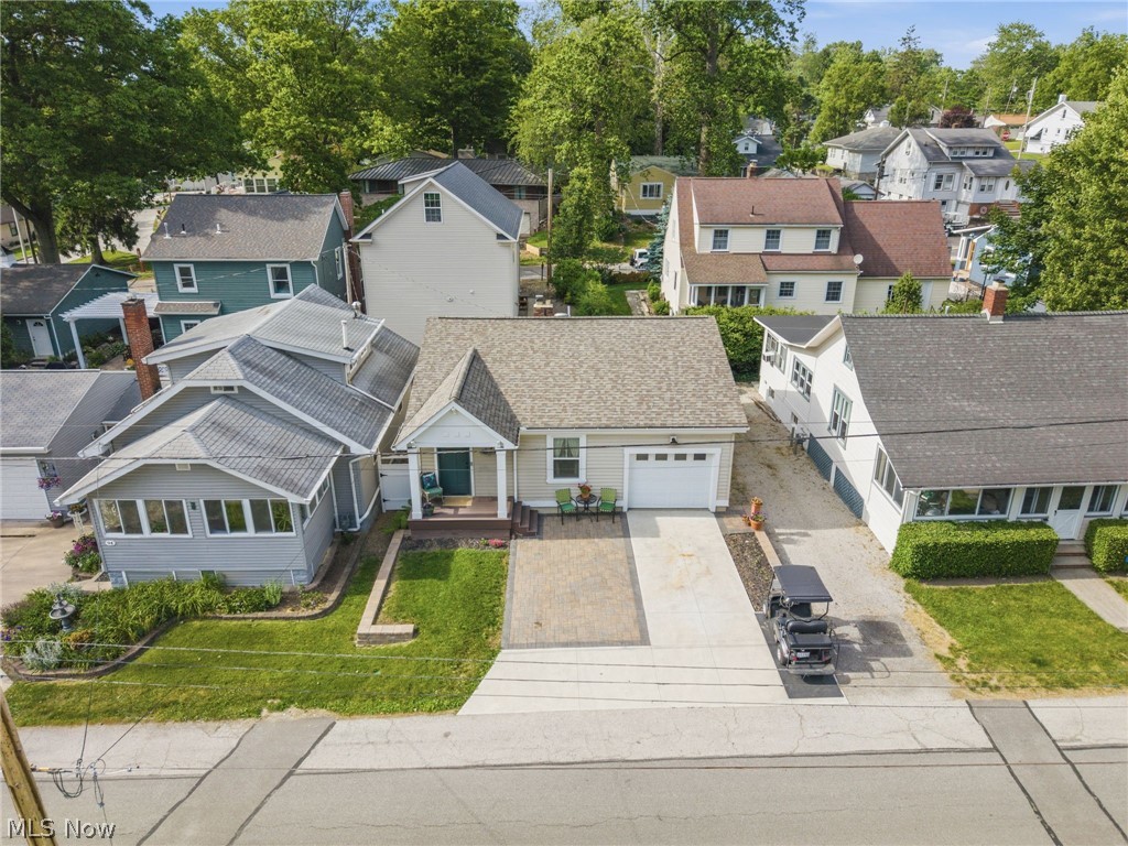 93 Longacre Lane
