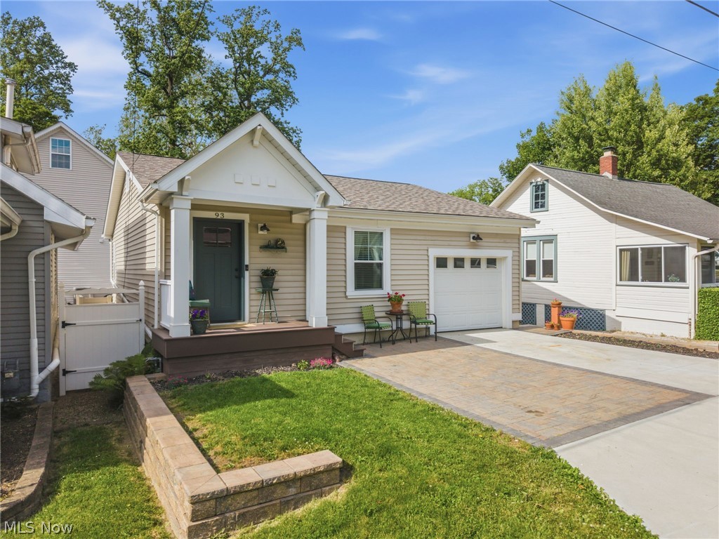 93 Longacre Lane