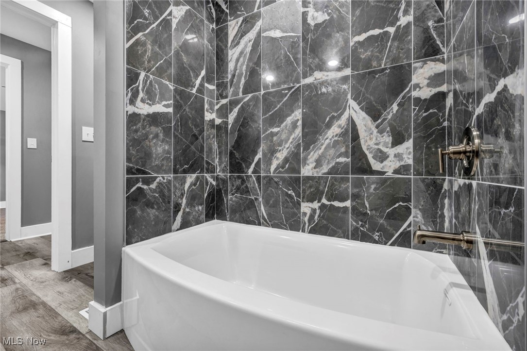 Twin Lakes Park - Residential