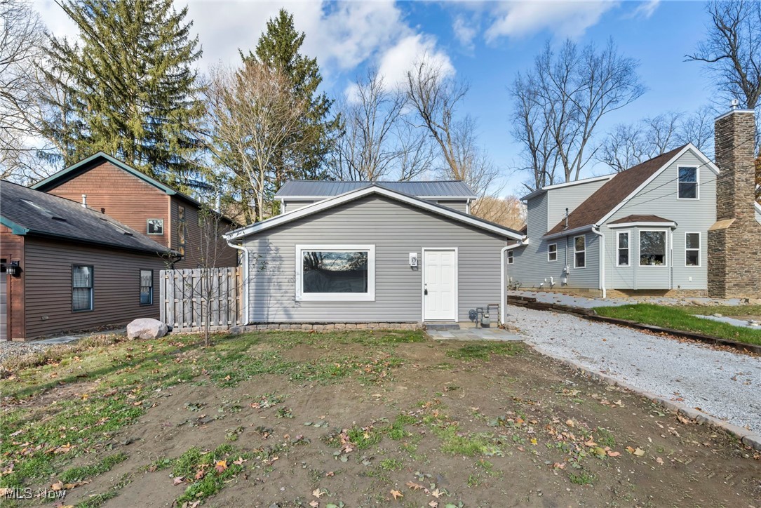 1465 North Boulevard