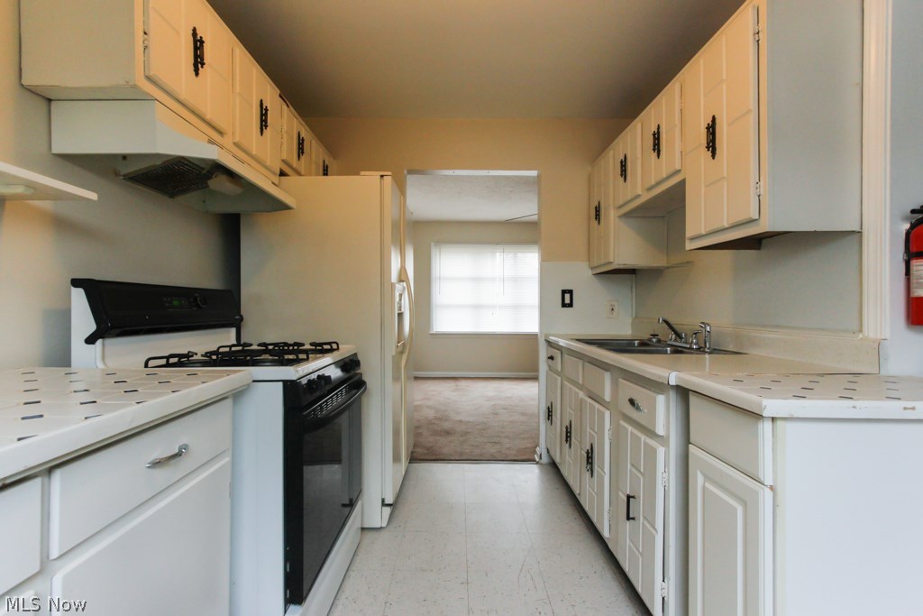 Scott-Hall-Clark Cos Settleme - Residential Lease