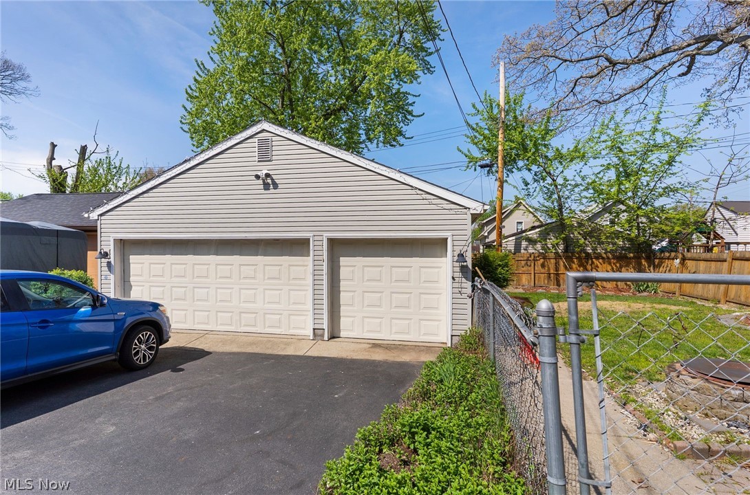 Oak Knoll - Residential