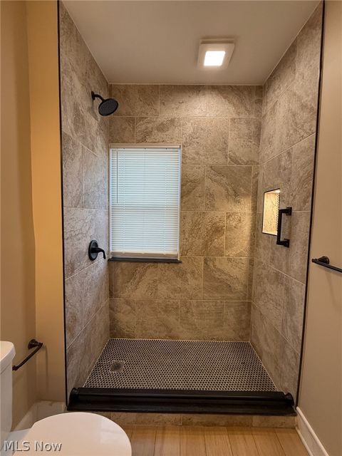 Tiny photo for 14208 Kingsford Avenue, Cleveland, OH 44128 (MLS # 5210676)