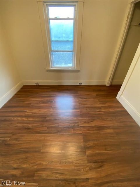 Tiny photo for 14208 Kingsford Avenue, Cleveland, OH 44128 (MLS # 5210676)