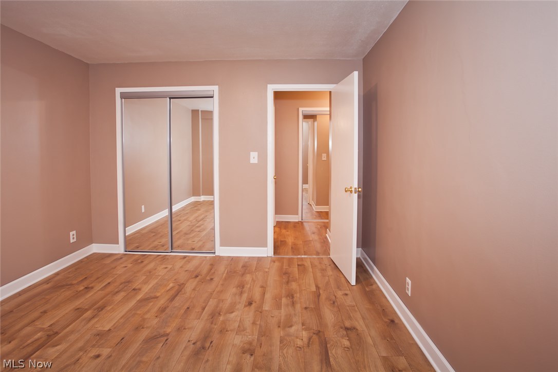 Lake House Condo - Residential