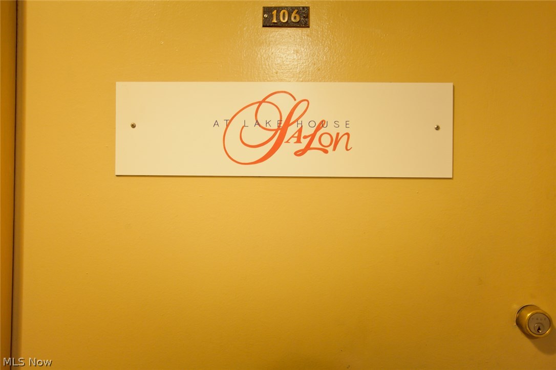 Lake House Condo - Residential