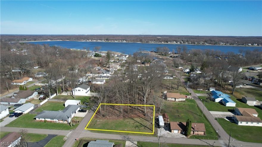 Walking distance to the beach! Corner lot, partially cleared, 80 x 120. All utilities are at the street. Lake Milton, Ohio’s 72nd State Park. Amphitheater, beach, swimming, fishing, boating, walking, jogging and mountain biking trails plus golf, wineries and shopping.