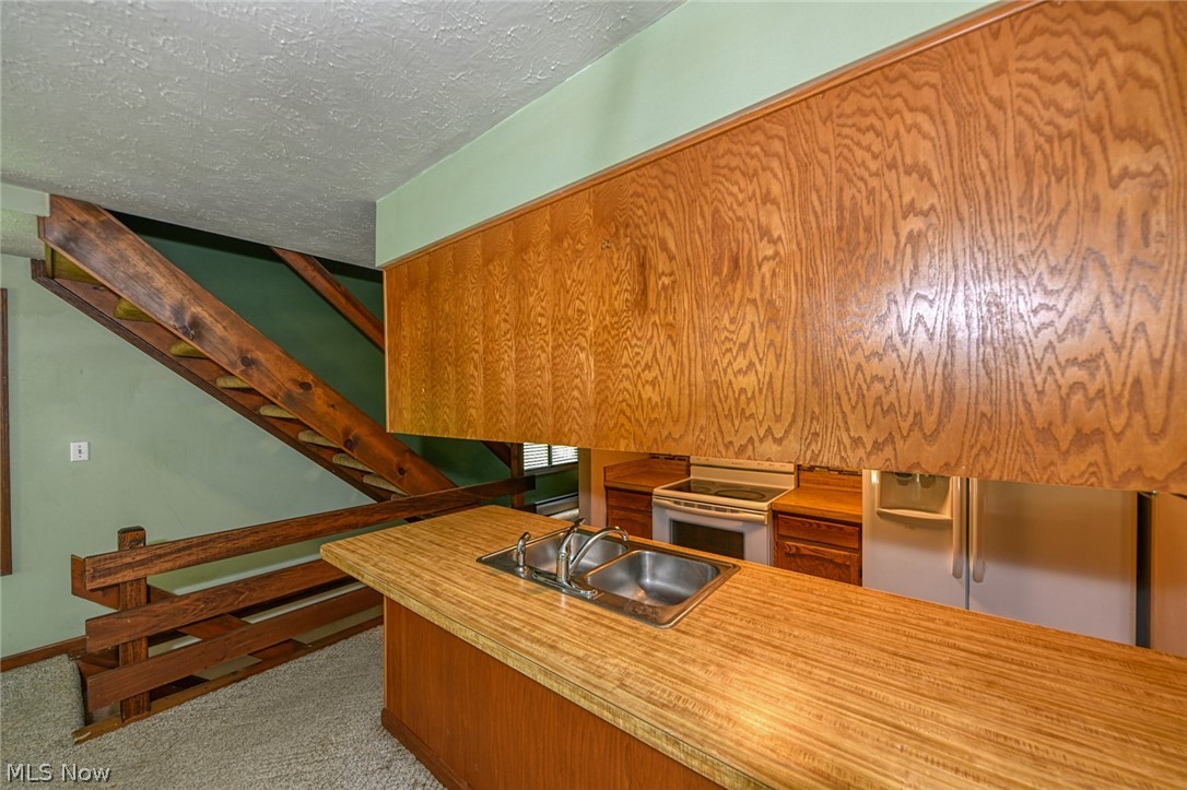 Place In Woods - Residential