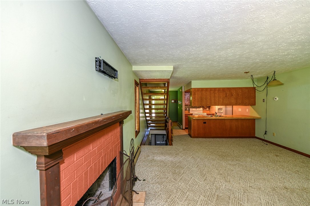 Place In Woods - Residential