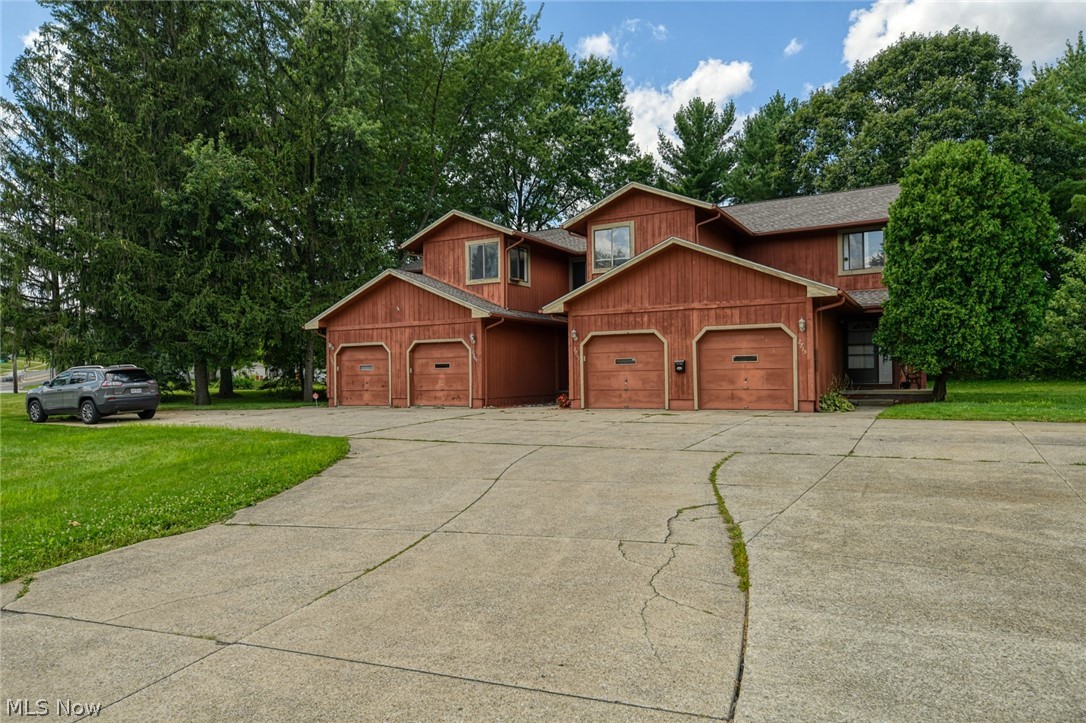 Place In Woods - Residential