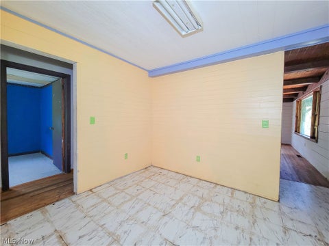 Tiny photo for 333 Old Saint Marys Pike, Parkersburg, WV 26104 (MLS # 5240100)