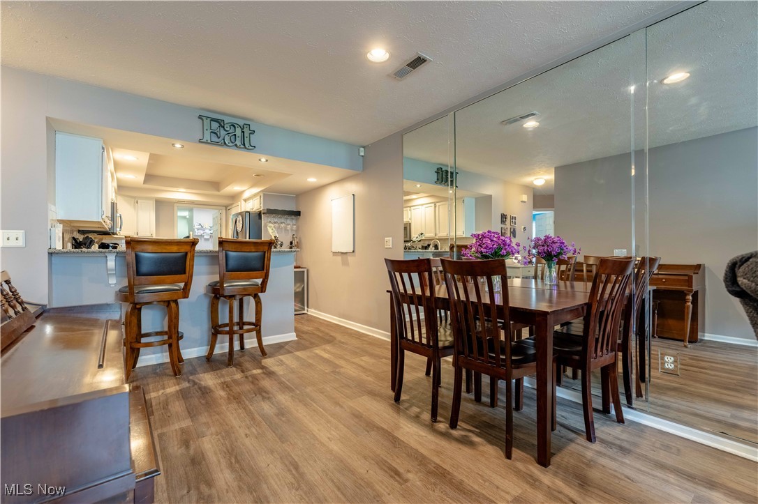 4018 Villas Drive, Stow, Ohio image 17
