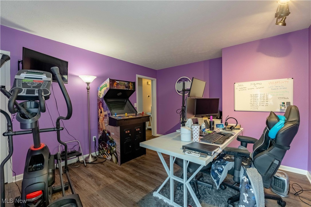 4018 Villas Drive, Stow, Ohio image 22