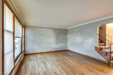 Tiny photo for 251 E 286th Street, Willowick, OH 44095 (MLS # 5216845)